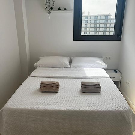 Confortable Habitacion Doble - 2 Sant Adria de Besos Luaran gambar